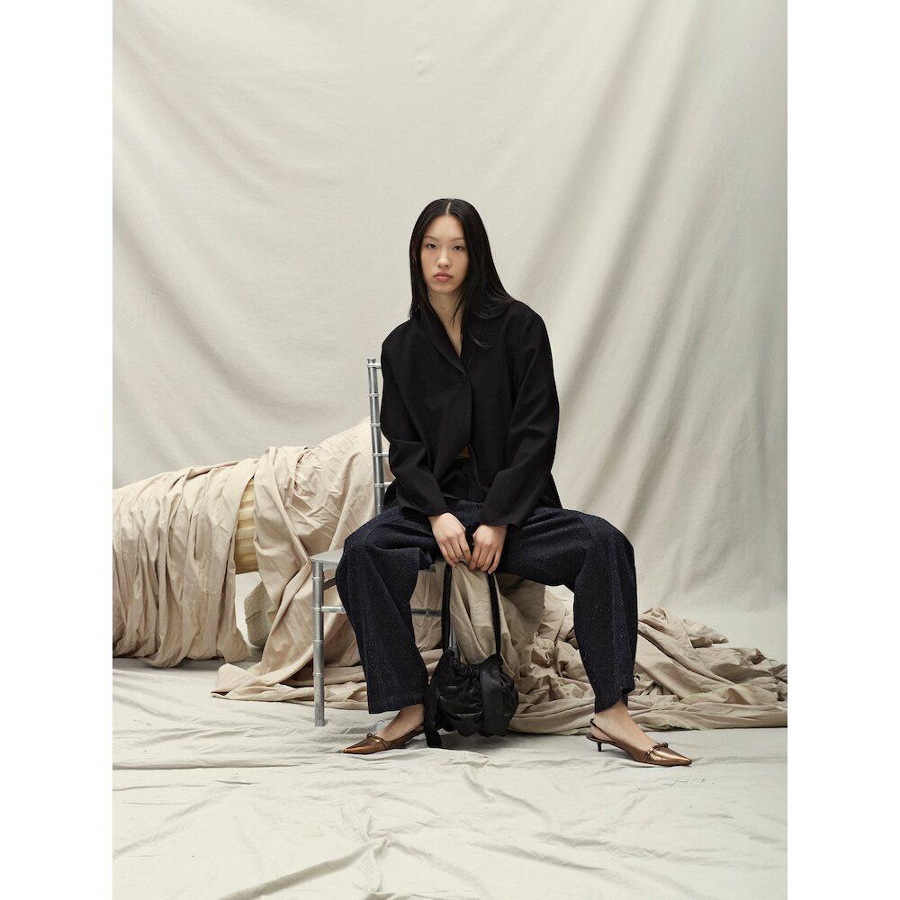 Anggae Mini Ball Bag Black