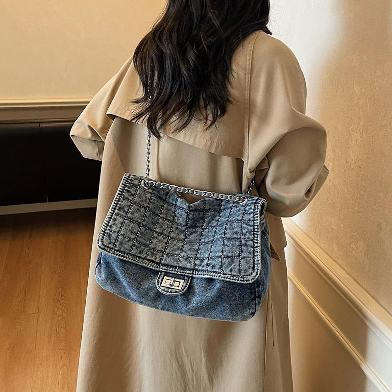 Vintage Denim Shoulder Bag Women's Large Capacity Chain Crossbody Bag