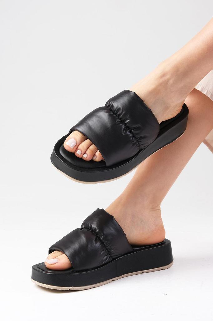 Dámské ploché pantofle Marina White Color s tupou špičkou se stahovací šňůrkou