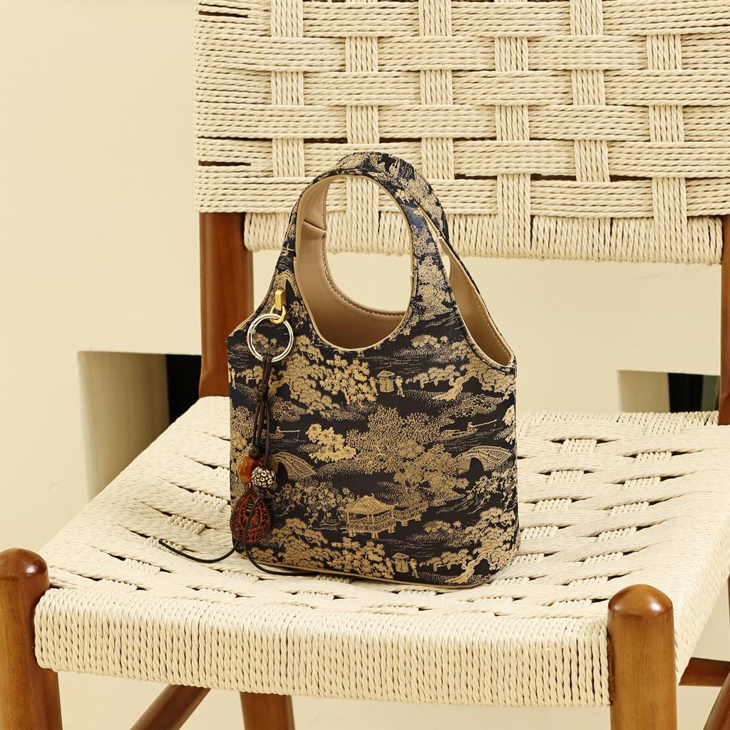Autumn and winter fashion exquisite new national style handbag high sense new Chinese shoulder tote bag