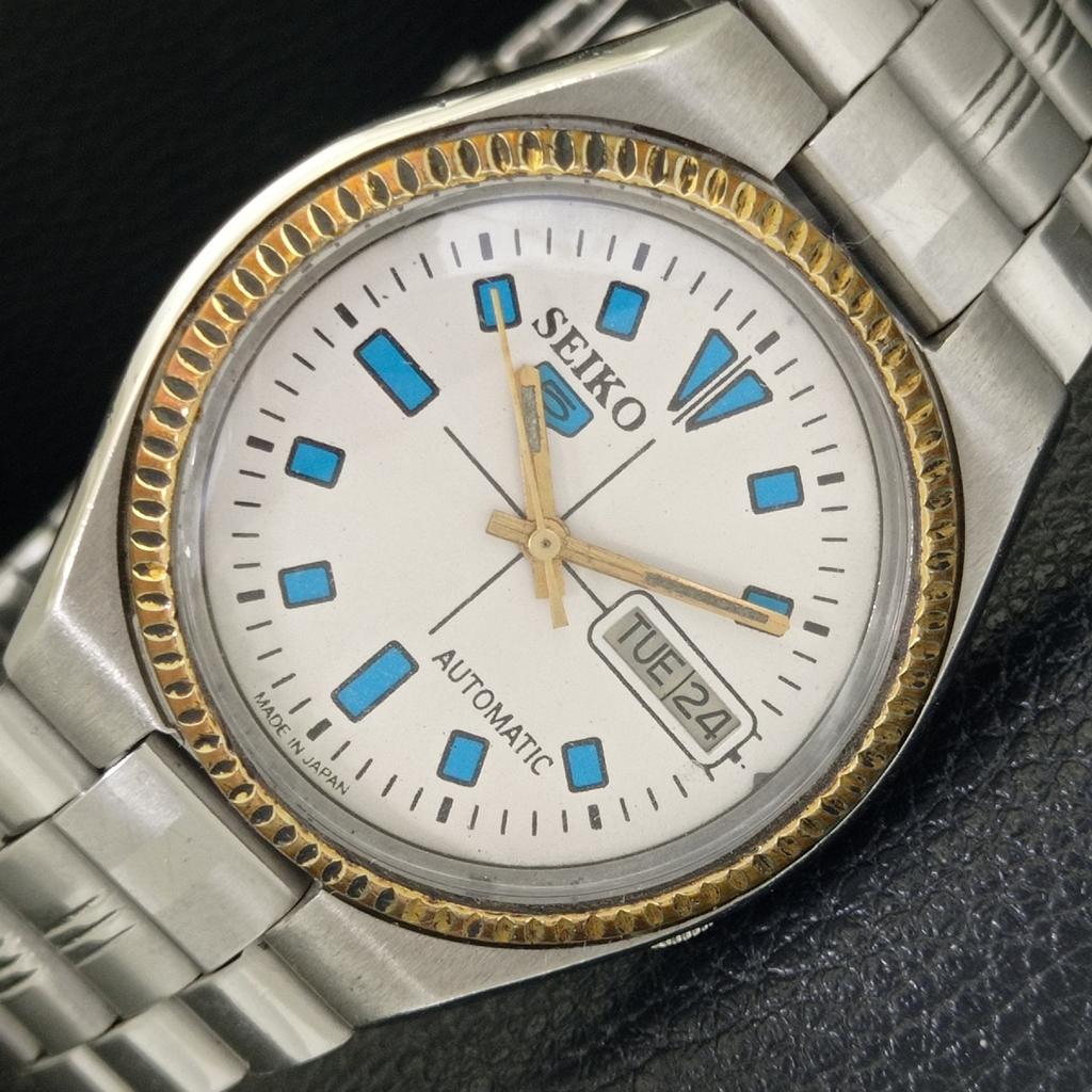 

ОРИГИНАЛЬНЫЕ ВИНТАЖНЫЕ МУЖСКИЕ АВТОМАТИЧЕСКИЕ ЧАСЫ SEIKO 5 7019A ЯПОНИЯ С БЕЛЫМ ЦИФЕРБЛАТОМ a702119-5