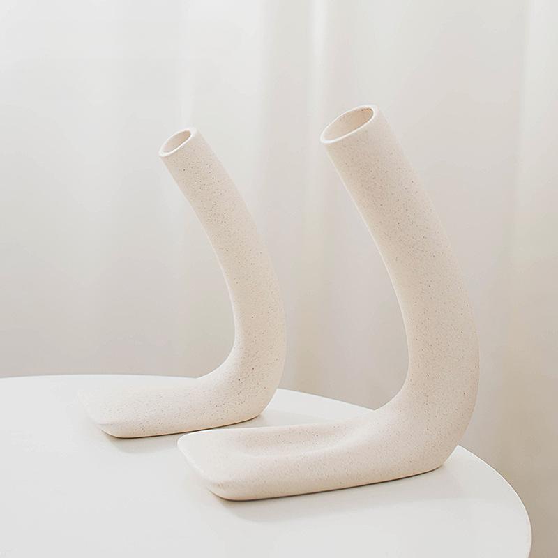 

Керамическая ваза в скандинавском стиле, минималистская, в форме буквы L, для украшения стола в центре гостиной, современная простая цветочная композиция для домашнего офиса бежевый