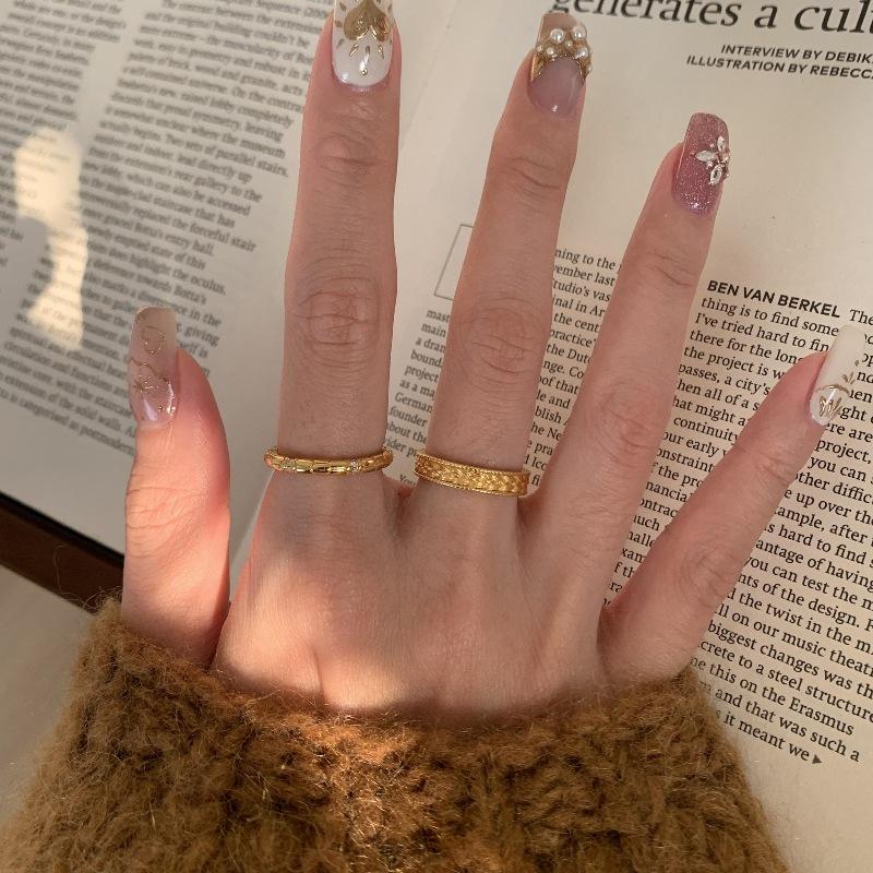 Light Luxury Retro High-Value Brushed Plain Ring Wheat Ear Twist Edge Ring Niche Design Personalized Versatile Ring