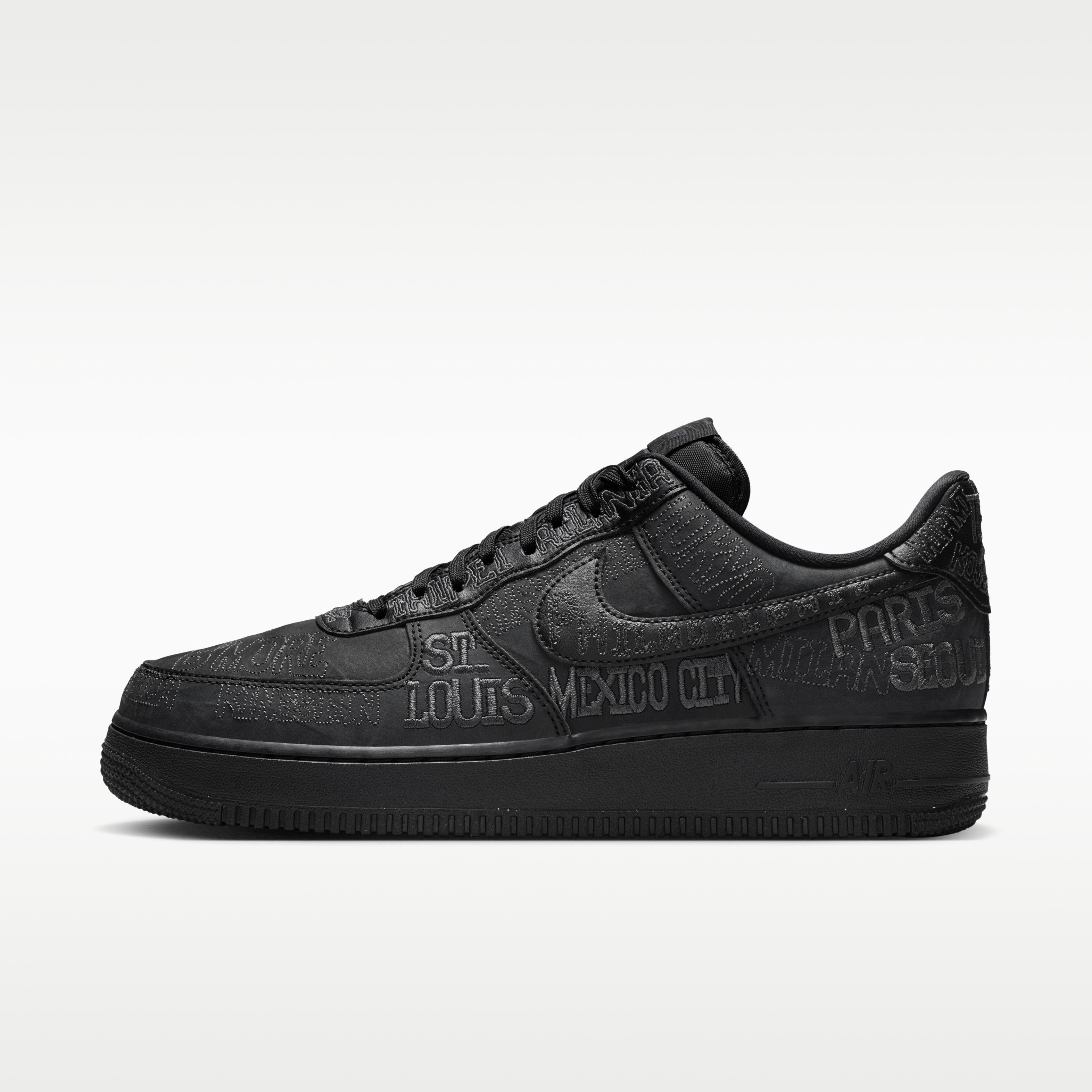 

Nike Air Force 1 Low World Tour - Black 41