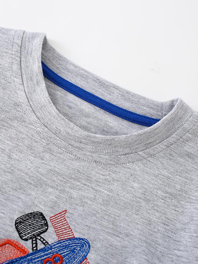 26-Year Boy's Long-Sleeve Round Neck Embroidered Karting T-shirt - Casual Autumn/Winter Fashion for Children