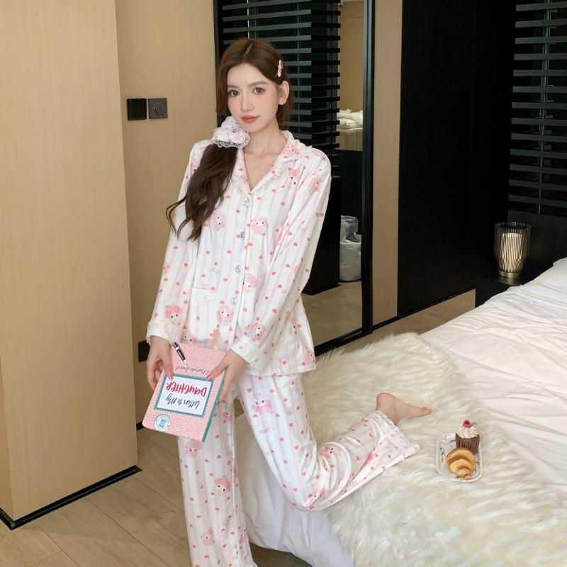 Cute cartoon pattern thickened loungewear women's island velvet can be worn outside pajamas trousers long sleeves two-piece set