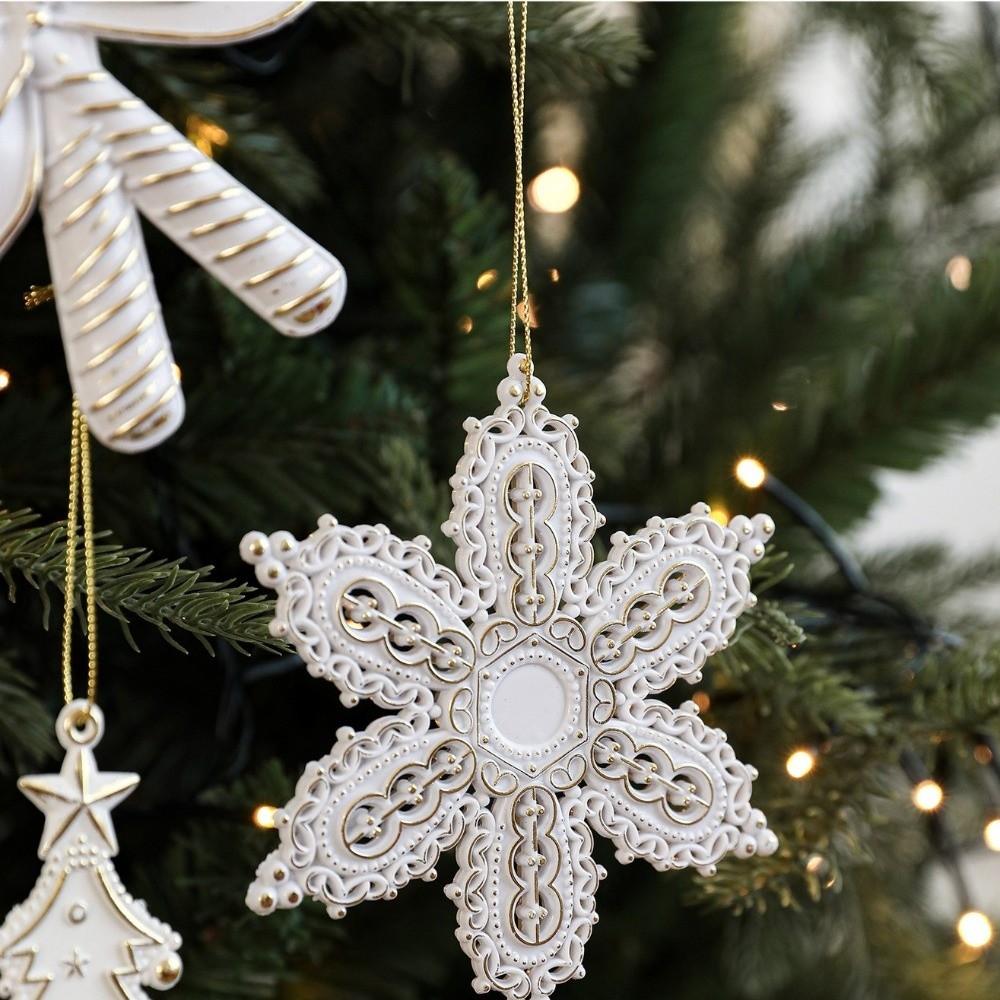 Festive Decor Plastic White Christmas Ornament Elk Snowflake Xmas Baubles Key Christmas Tree Ornament New Year Decoration