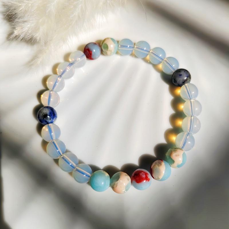 A Handmade Bohemian-style Peach Blossom Lapis Lazuli Beaded Necklace,symbolizing Good Fortuneandwealth,making It a Perfect Gift for Family and Friends