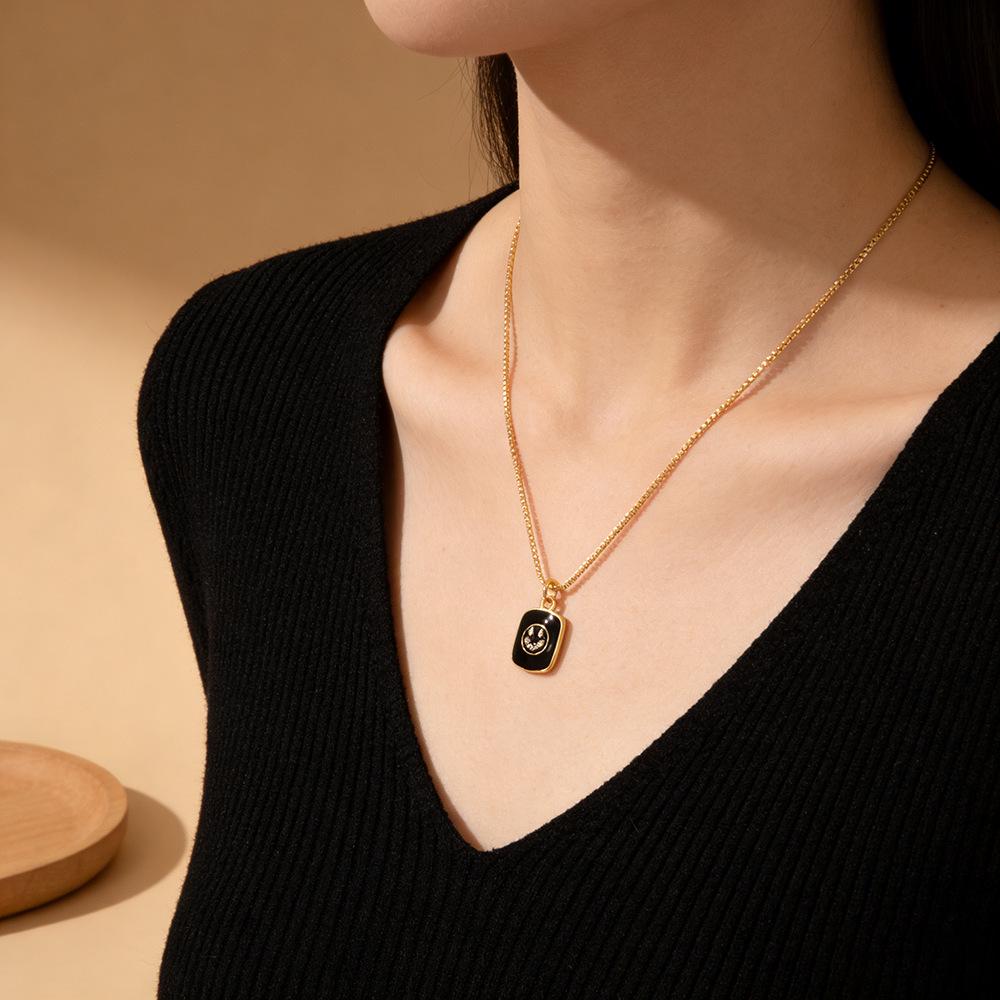 Valentine's Copper & Zircon Heart Pendant Necklace - Fashionable Women's Jewelry with Enamel Design and High-End Sweater Chain Style.