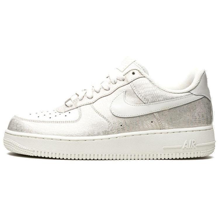 

Женские кроссовки Nike Air Force 1 07 Low Swan 44.5