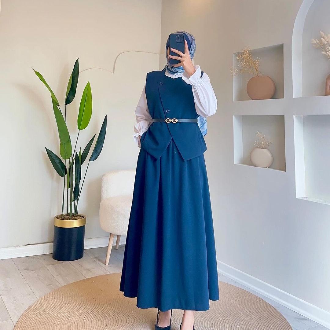 

Летний женский однотонный комплект без рукавов: жилет и длинная миди-юбка с круглым вырезом XL