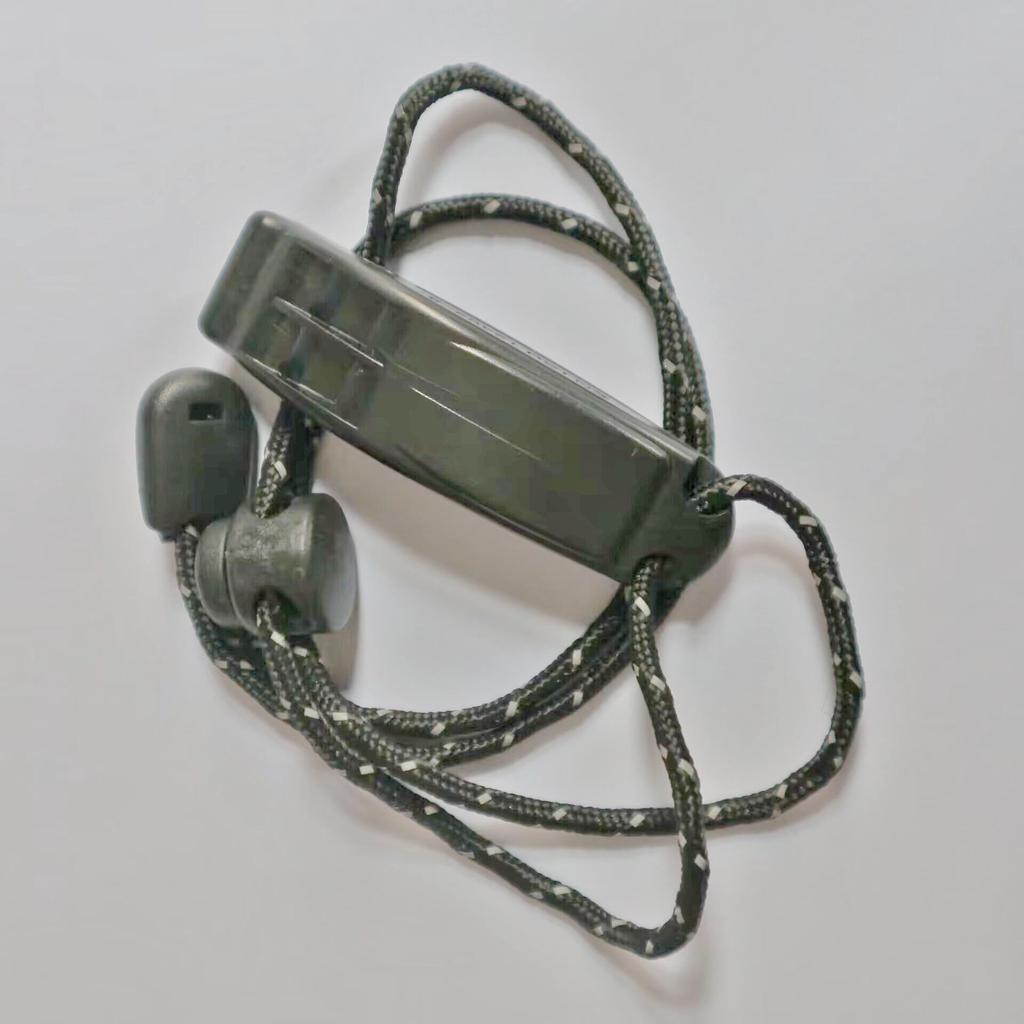 Dual-Frequency Outdoor Survival Whistle - High-Pitched Emergency Whistle