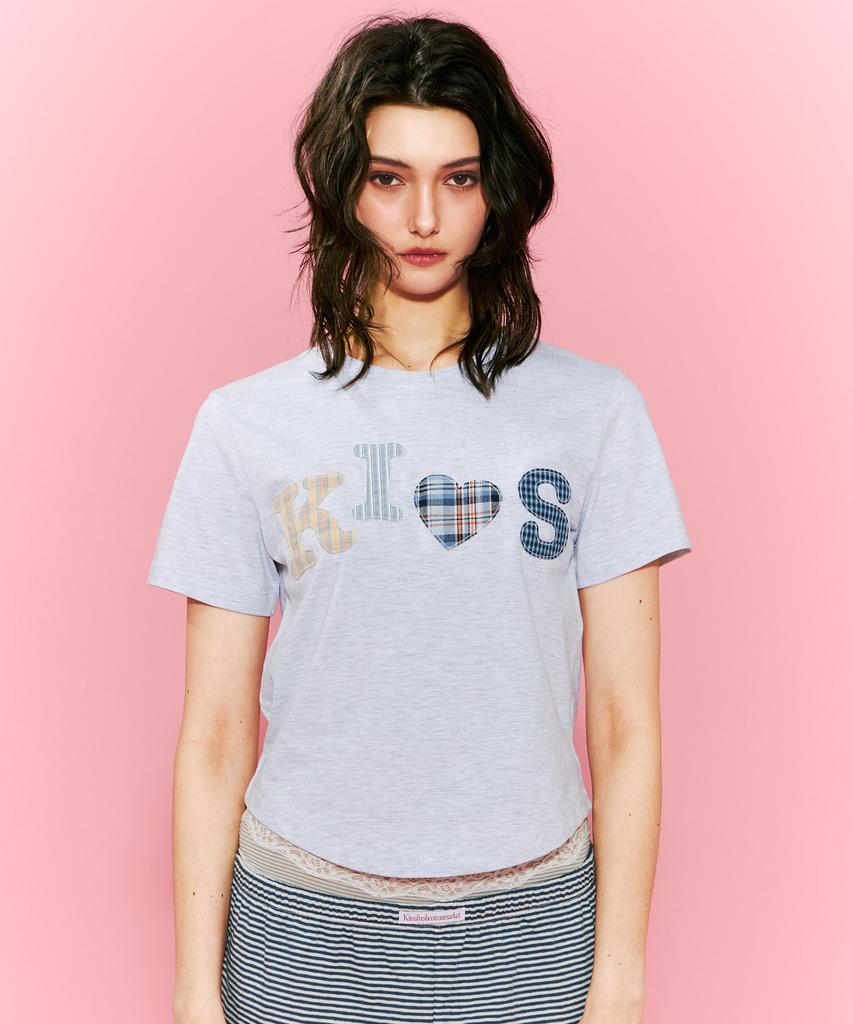 Kimseupeulesikoteunmakes Bumpy Kiss Logo Applique T-Shirt Gray