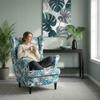 Ohrensessel Flowers Print mit gemustertem Veloursbezug im skandinavischen Stil – Family Meble