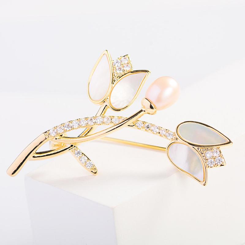 Plant Shaped Pearl  Tulip Flower Brooch For Women Coat Wedding Jewelry Party Accessries Gifts