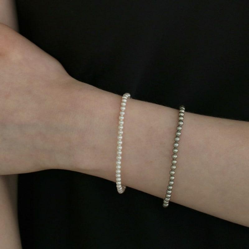 Less is more pearl bracelet (2 color)