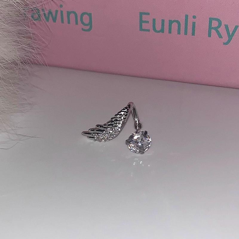 2Pcs Versatile Exquisite Shiny Wing Ear Bone Nail For Women  Personalized Piercing Earrings Jewelry Accessories Gifts