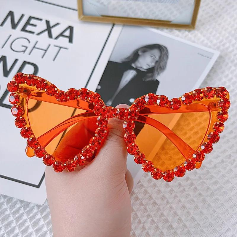 Uv400 Women'S Heart Style Diamond Studded Sunglasses Classic Uv Resistant Outdoor Glasses Solid Color Sunscreen Sunglasses