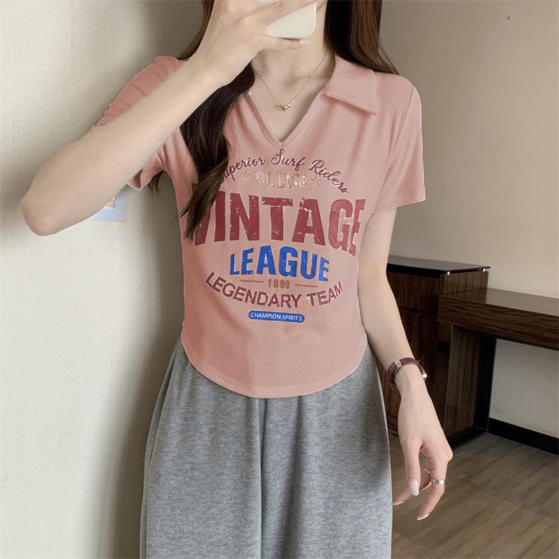 

Pink Retro V-Neck Cropped Polo T-Shirt With Short Sleeves for Women XL [Premium Version]