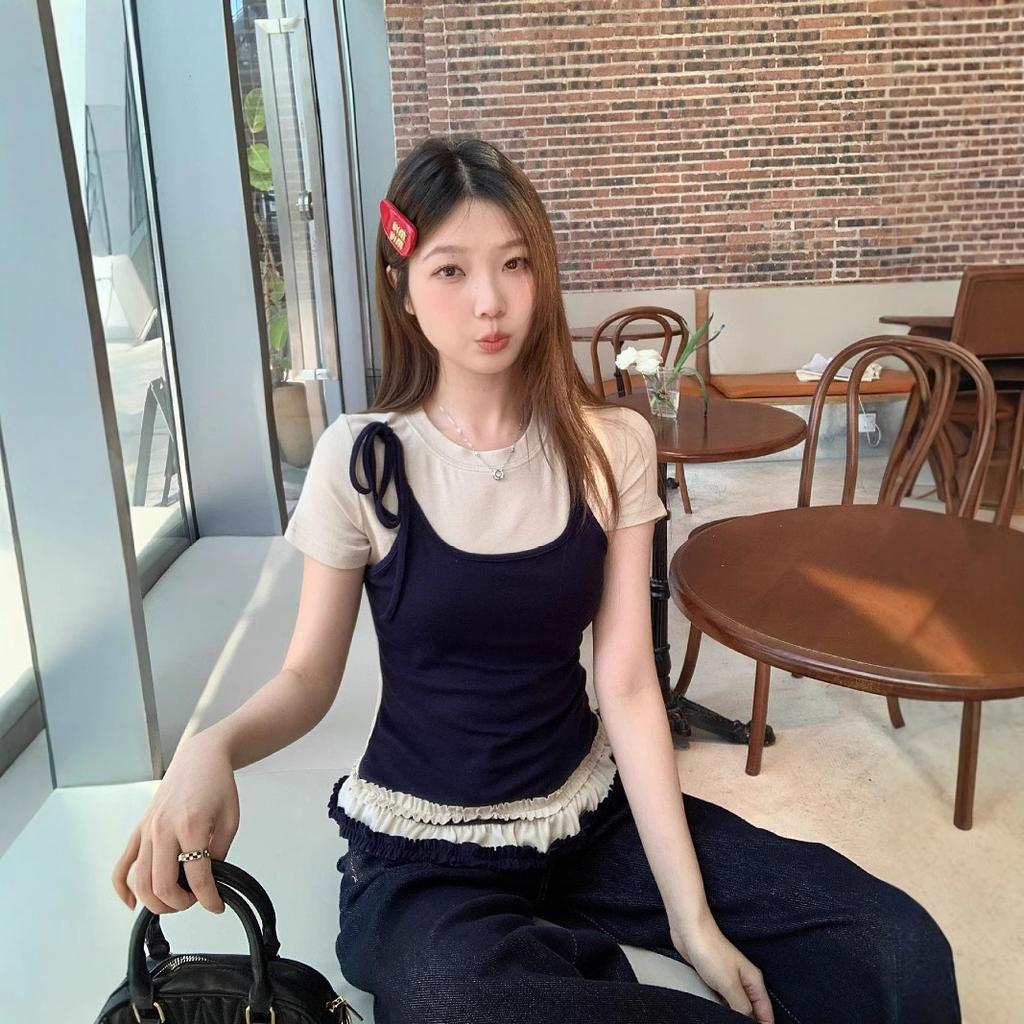 Korean fake two-piece contrasting color long-sleeved T-shirt women's spring waist bottoming shirt with ballet lace top inside