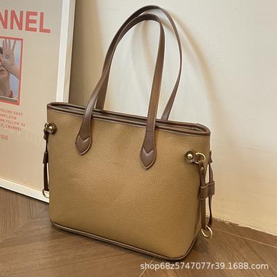 2025 Women's New Commuter Bag Casual Tote Bag Fashionable Simple Bag Versatile Large Capacity Shoulder Handbag