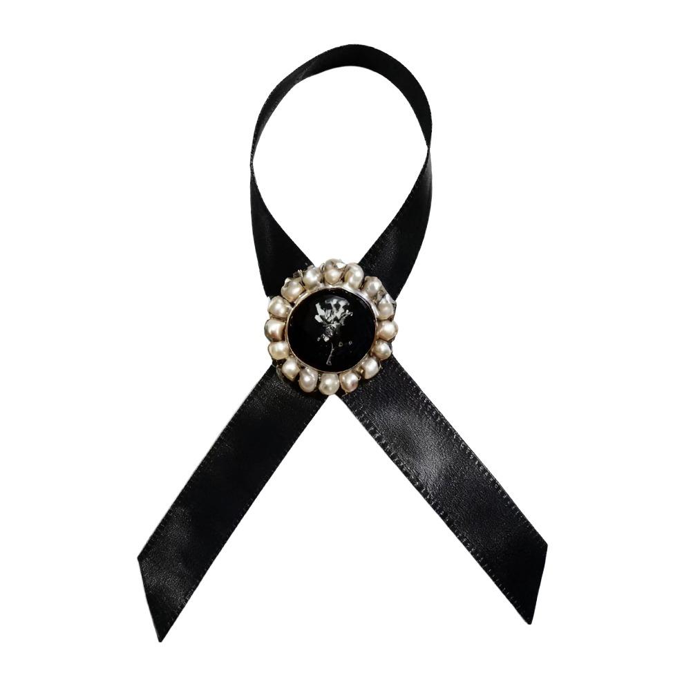

Queen Black Ribbon Brooch Pin Black Mourning Badge Memorial Black Badge For Funerals and Mourning F