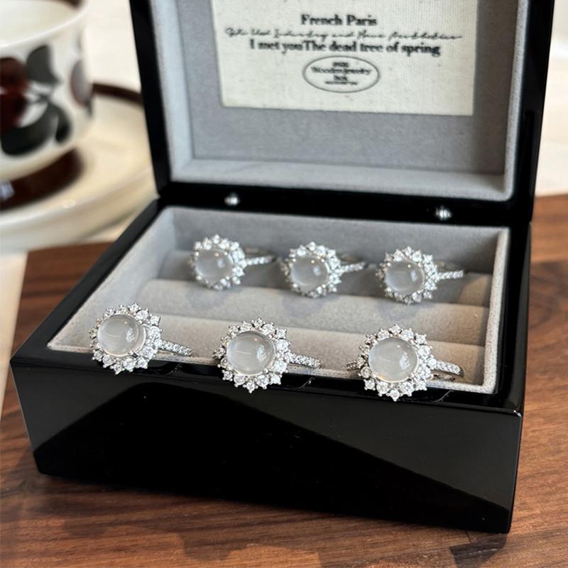 Trendy Elegant Natural Stone Luxury Rings Women