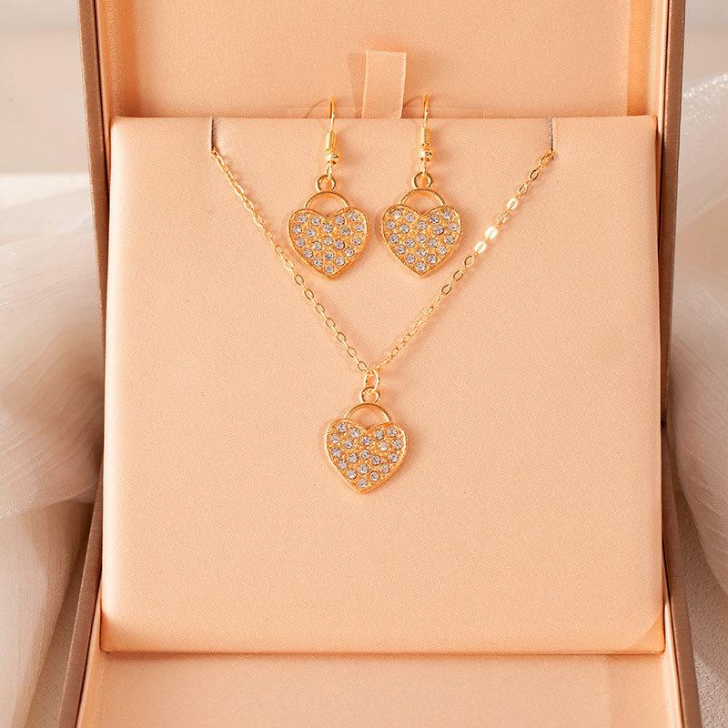 Simple Full Diamond Earrings Necklace Set Retro Love Butterfly Collarbone Chain Ear Hook Women'S Fashion Versatile Jewelry