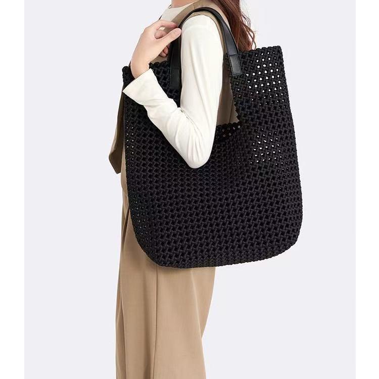 New Large Capacity Hand-Woven Pinwheel Knot Tote Bag with Niche Cutout Design for Mother and Child.