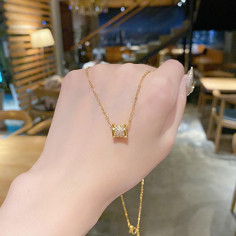 Micro-Set Zircon Waist Pendant Necklace Elegant Versatile Fade-Resistant Fashion Jewelry