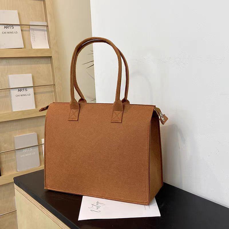 Large Capacity Felt Tote Bag with Zipper - Versatile Shopping and Shoulder Handbag, Customizable with Logo