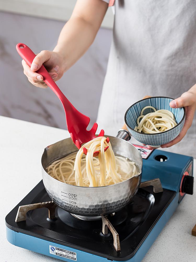 Linguriță cu tăiței Bucătărie de uz casnic cu mâner lung Linguriță anti-alunecare din plastic Scurgere creativă Găluște de modă Fidea Scurătoare pentru ouă Nou