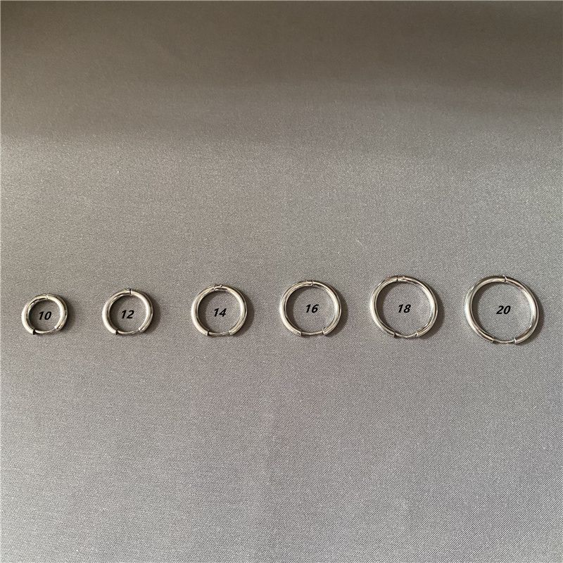 

Серьги Мужские Титановая Сталь Модные Личность Мужчины и Женщины Хип-Хоп Темперамент Дикий Уличный Простота Мужские Черные Серьги для Студентов A pair of earrings, take a message color size