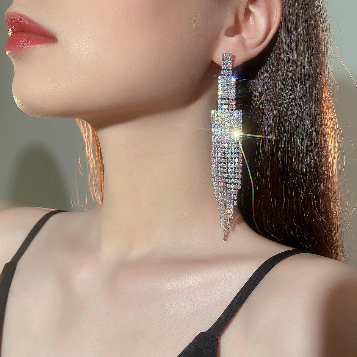 

High-end luxury shiny rhinestone long fringed earrings