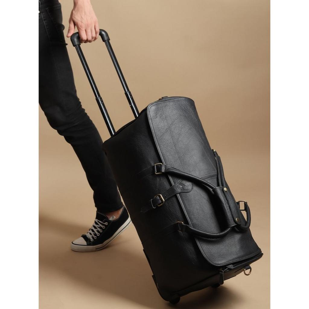 Leather Rolling Duffle Bag:  Buffalo Leather Weekend Cabin Holdall
