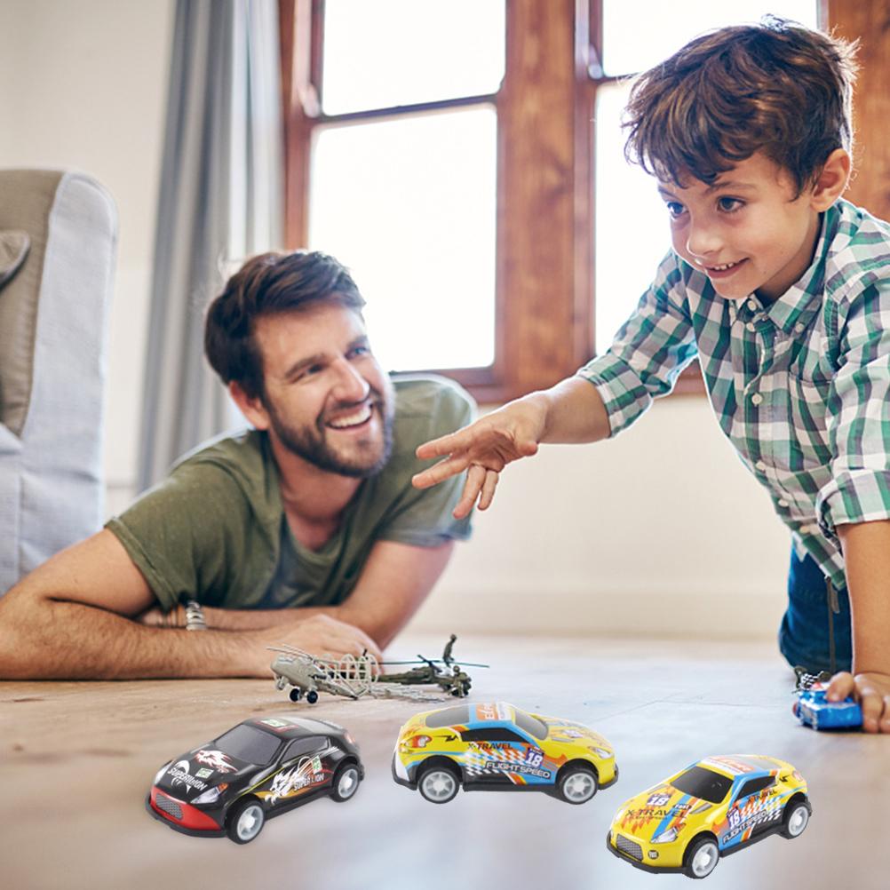 Trageți înapoi mașină de jucărie pentru copii mașină de tablă jucărie mini buzunar 12 jucării pentru vehicule de curse jucării cu frecare metalică