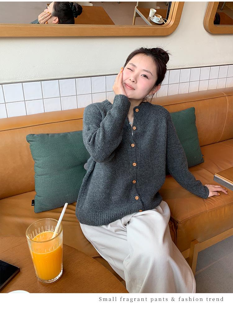 Korean Style Plus Size Loose Knit Cardigan - Women's Solid Color Round Neck Casual Spring Sweater.