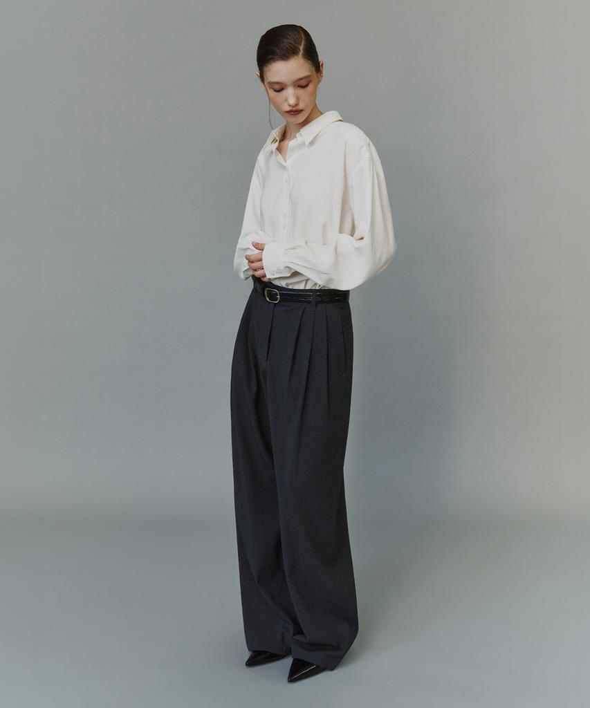 SIYAZU Sitp5304 High-Neck Silky Shirt_Ivory