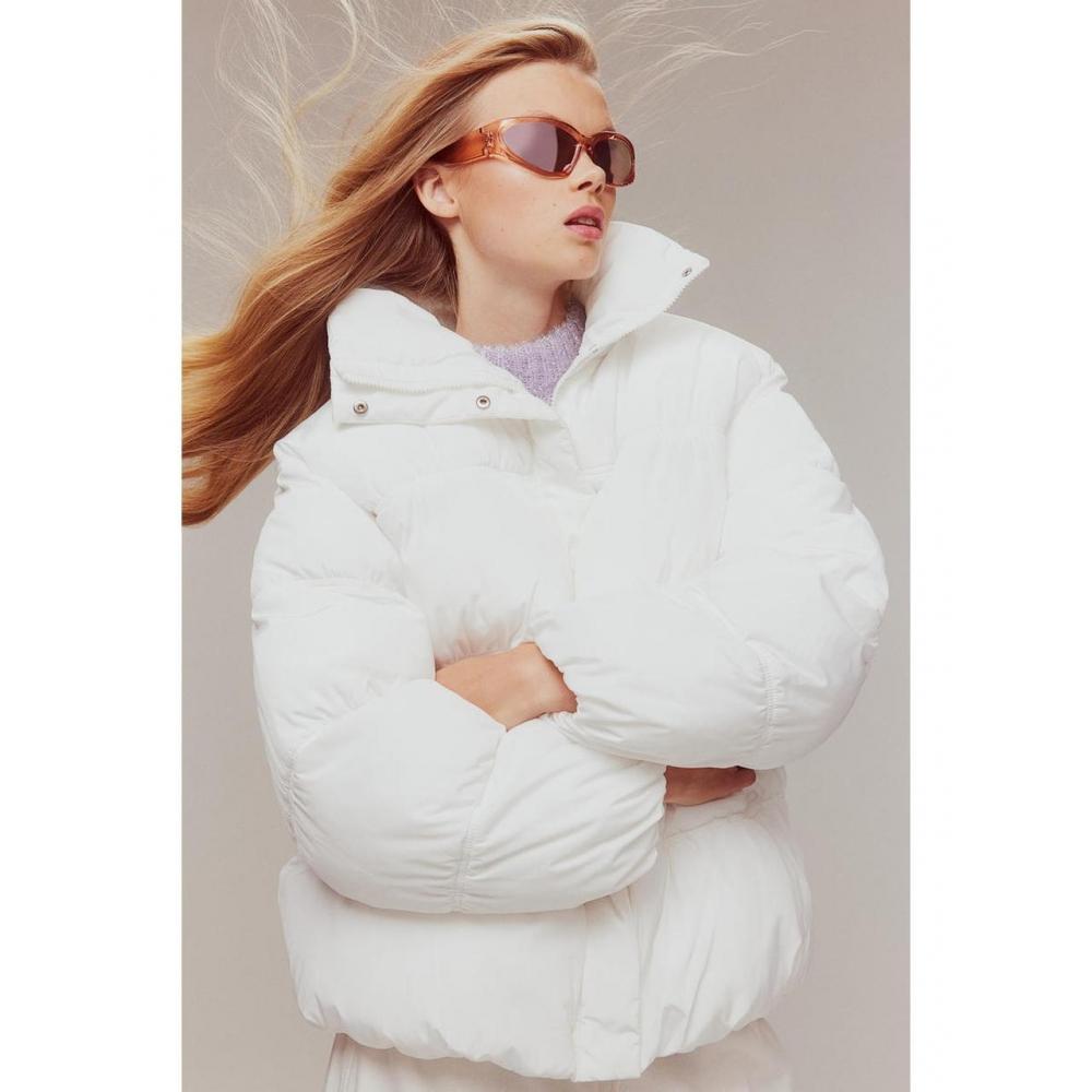 

H&M стеганая куртка-пуховик белая 1161626002