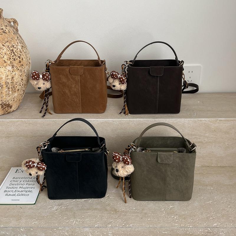 Fashion retro small bag women's new trendy versatile messenger bag fashion niche daily hand bucket bag