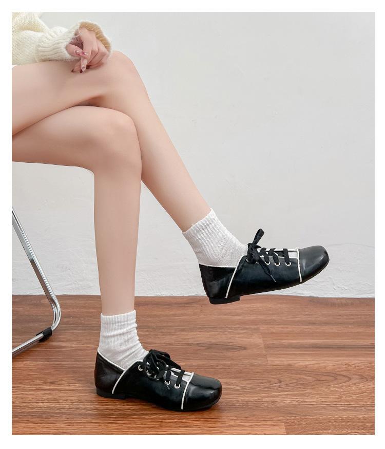 

Yuanlitong spring and summer new casual women s shoes 2025 Korean version of denim sports shoes retro fashionable outer light mouth board shoes 35