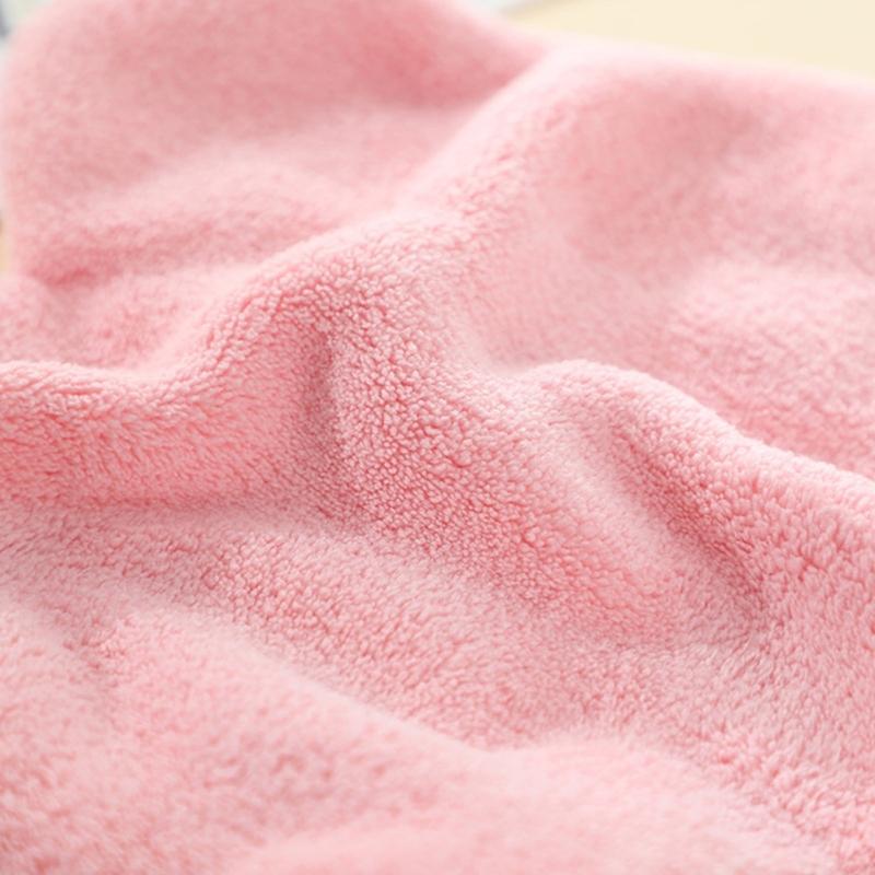 Soft Absorbent Coral Fleece Kitchen Towel Fun Mushroom Shape Handkerchief Wipe Rag Cloth Quickly Dry and Easy Hanging