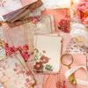 Šití a ruční práce – Scrapbooking