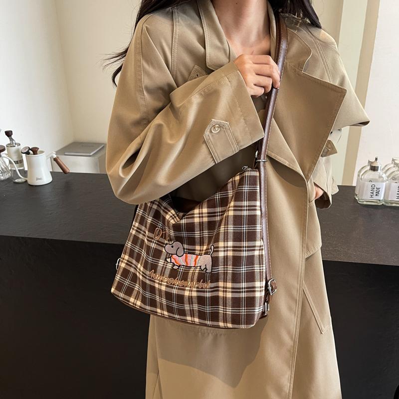 Large Capacity Backpack Women's Commuter Bag Plaid Tote Bag Cartoon Dog Shoulder Bag