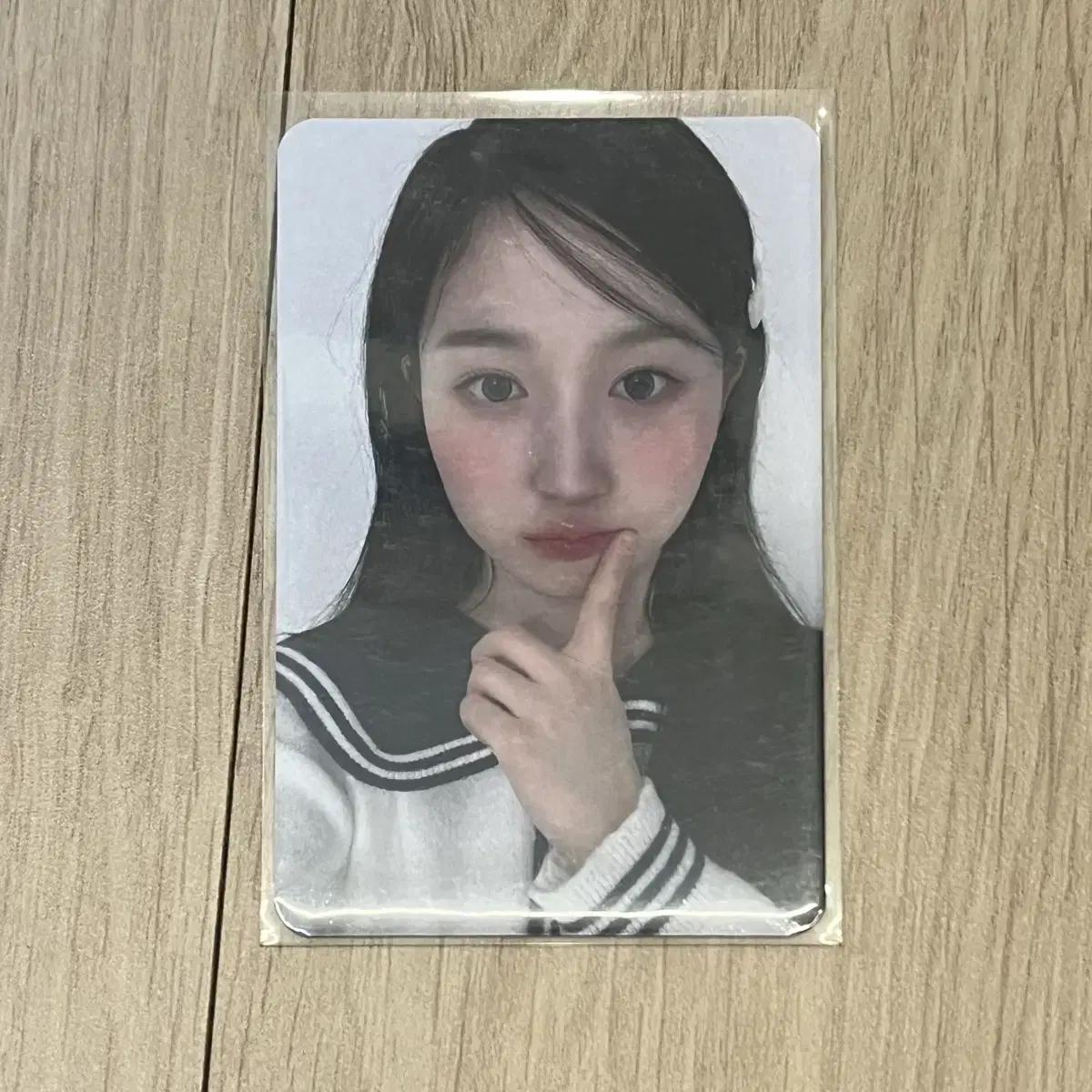 

NMIXX Nmixx Хэвон 1-я годовщина кафе фотокарточка