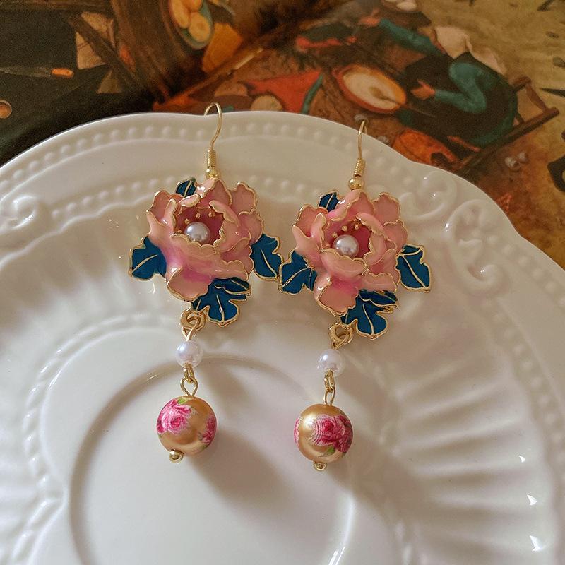 Medieval Vintage Dripping Oil Flower Earrings Retro Niche High-end Earrings Light Luxury Versatile Temperament Earrings Women