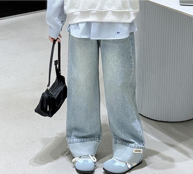 

Girls Spring & Autumn Korean-Style Two-Piece Sweatshirt and Jeans Set (2025) 160 cm