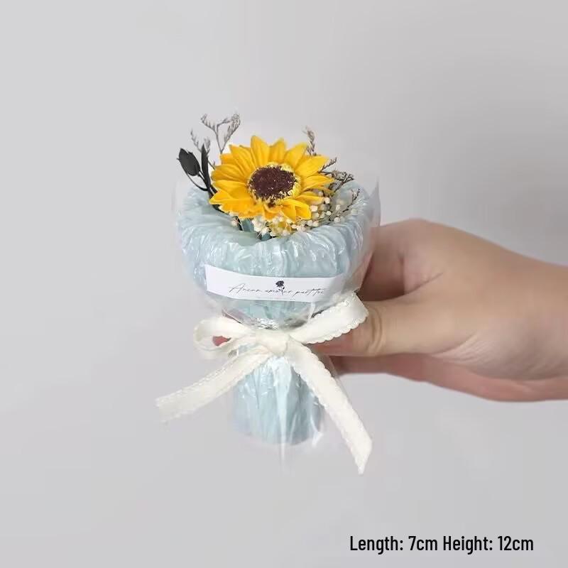 Preserved Mini Rose Bouquet - Artificial Dried Flowers Gift Ornament for Birthdays and Souvenirs