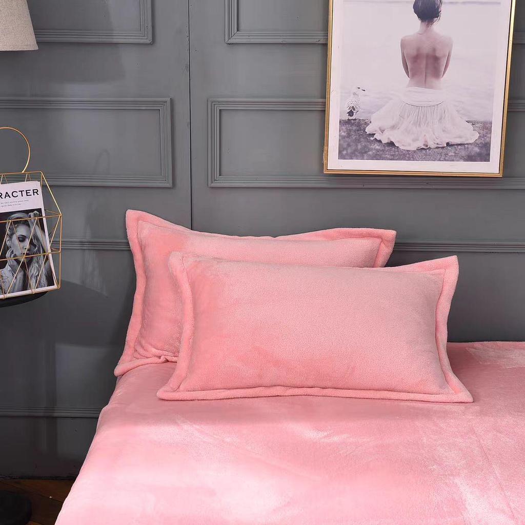 Zestaw poszewek na poduszki welurowych: Zestaw 2 plamoodpornych, aksamitnych poszewek na poduszkę, 48x74cm, wysoka wartość