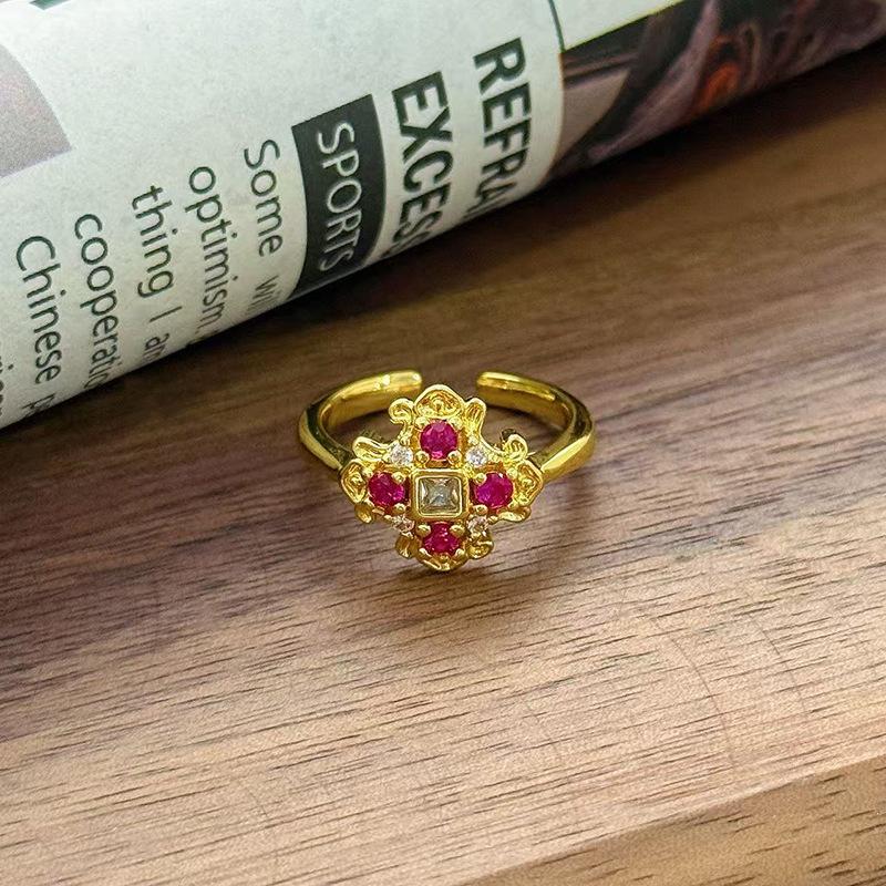 Medieval Vintage Rhombus Four-Leaf Clover High-End Ring Women'S Light Luxury Court Style Fashion Niche Stacking Ring